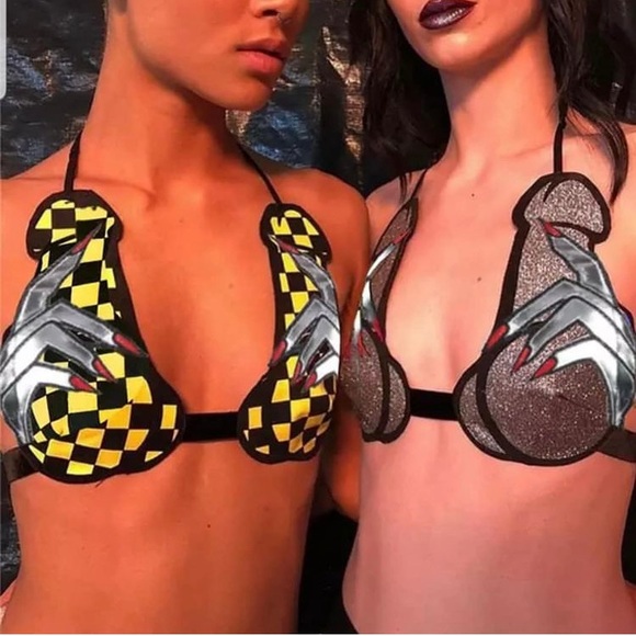 Sexy bras (outerwear) - Picture 3 of 3